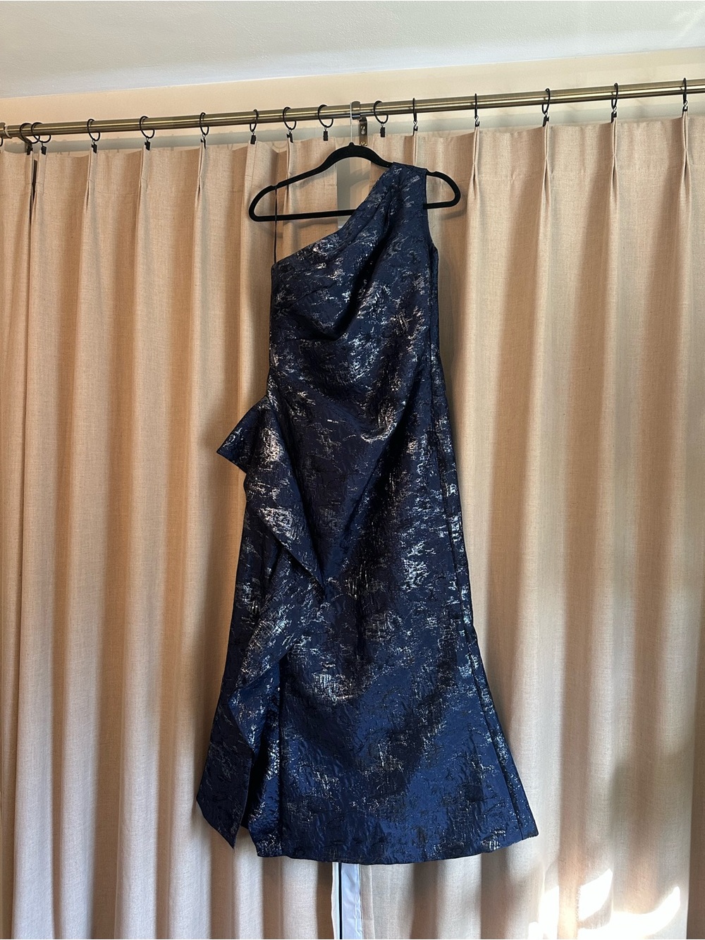 Teri Jon Navy One-Shoulder Metallic Jacquard Gown